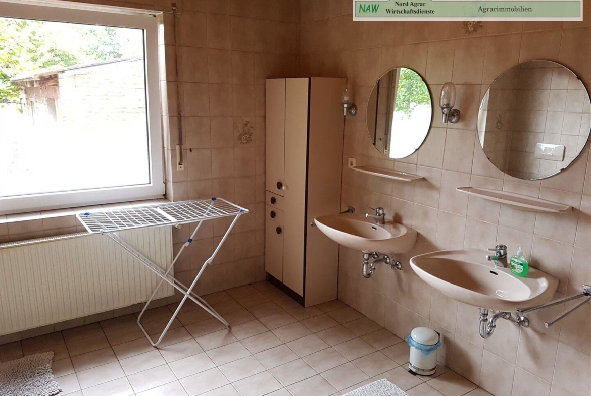Jens-Wilken-NAW-Resthof-noerdlich-Emsland-Badezimmer-unten-2